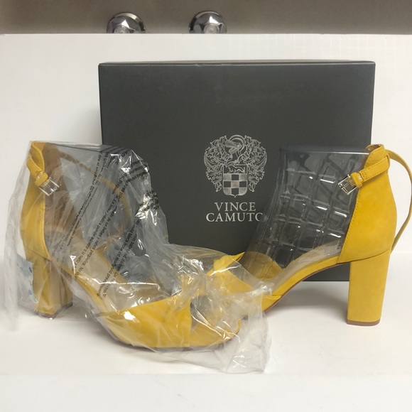 Vince Camuto Wesher Dble Twist Heels in Dandelion - Picture 4 of 5